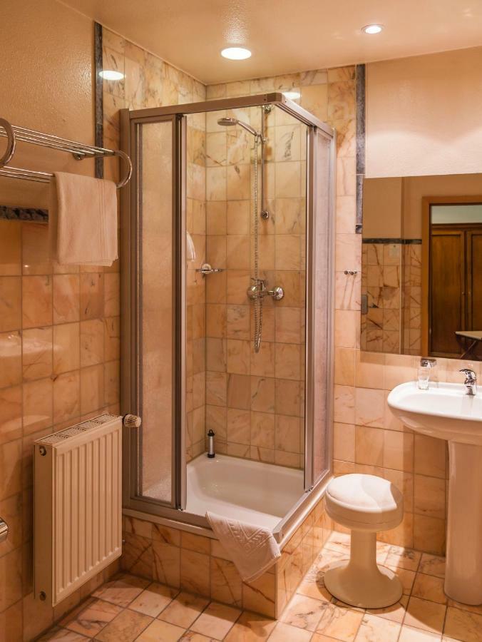 Hotel Ratskeller Schwarzenberg شفارتسنبرغ المظهر الخارجي الصورة